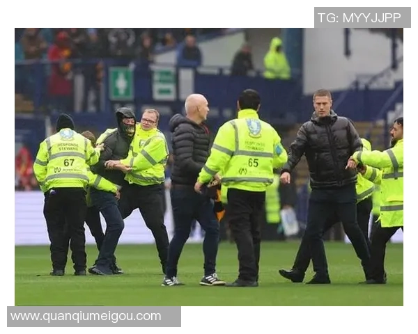 谢周三遭遇重创英冠垫底还被罚款欠税超百万英镑