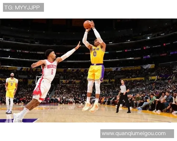 小波特半场表现亮眼得分11分但失误频频影响整体发挥