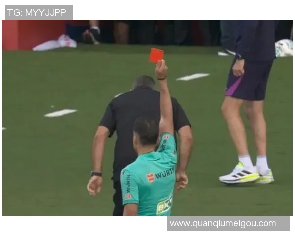 弗里克禁赛引争议他指责德容非裁判遭误解