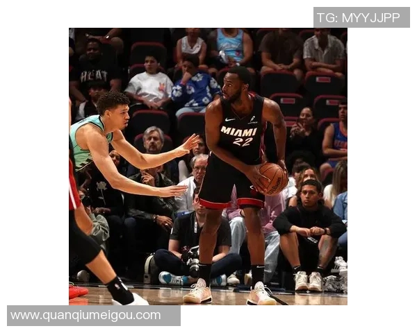 热火首节狂轰53分却遭黄蜂次节逆袭半场仅领先3分