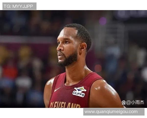 莫布里表现出色却难救主15投8中斩获21分11篮板5助攻三分球精准罚球失准