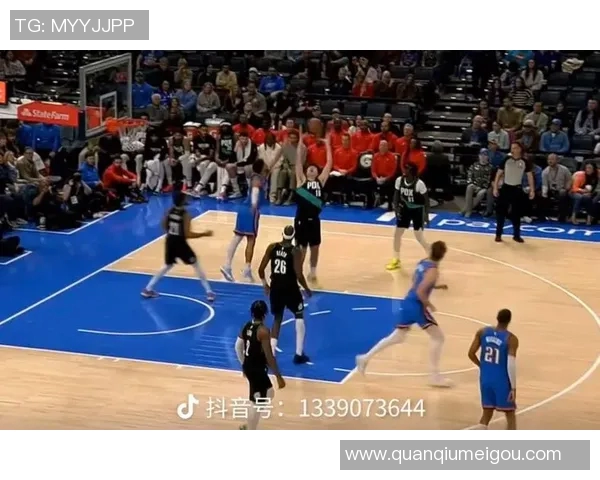 开拓者小阵容展现锋线运动潜力小杨登场时间或将缩减 开拓者小阵容展现锋线运动潜力小杨登场时间或将缩减