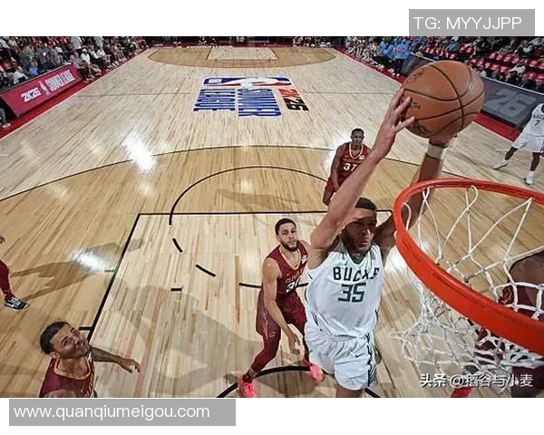 普尔复出表现亮眼半场11投4中斩获13分助攻抢断齐上阵