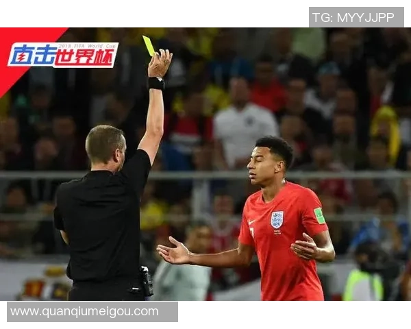 泰国队激烈拼抢频频犯规吃黄牌比赛火药味十足 泰国队激烈拼抢频频犯规吃黄牌比赛火药味十足