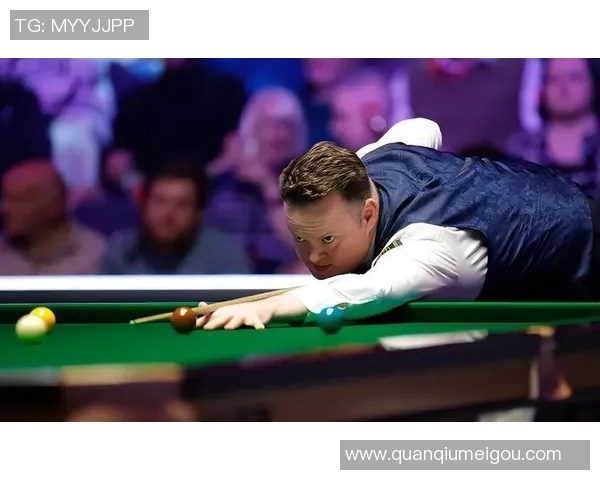 墨菲半场表现抢眼6投4中砍下13分4篮板三分球完美3中3助球队领先