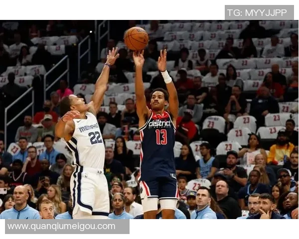 米奇约翰逊赞索汉与奥利尼克双星闪耀防守拼搏进攻高效表现引关注 米奇约翰逊赞索汉与奥利尼克双星闪耀防守拼搏进攻高效表现引关注