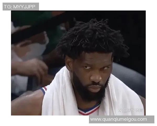 媒体人调侃恩比德三分球罚球独特方式引发热议 媒体人调侃恩比德三分球罚球独特方式引发热议